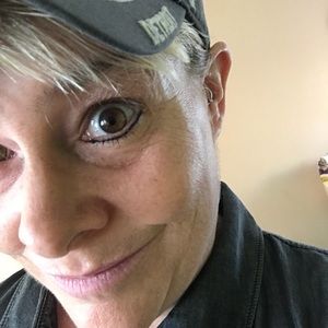 Meet your Posher, Kelli